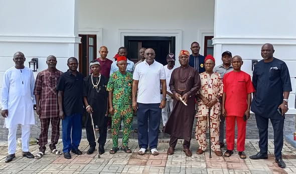 OWUWANYANWU AUTONOMOUS COMMUNITY PAYS COURTESY VISIT TO DIRECTOR GENERAL OF GODA